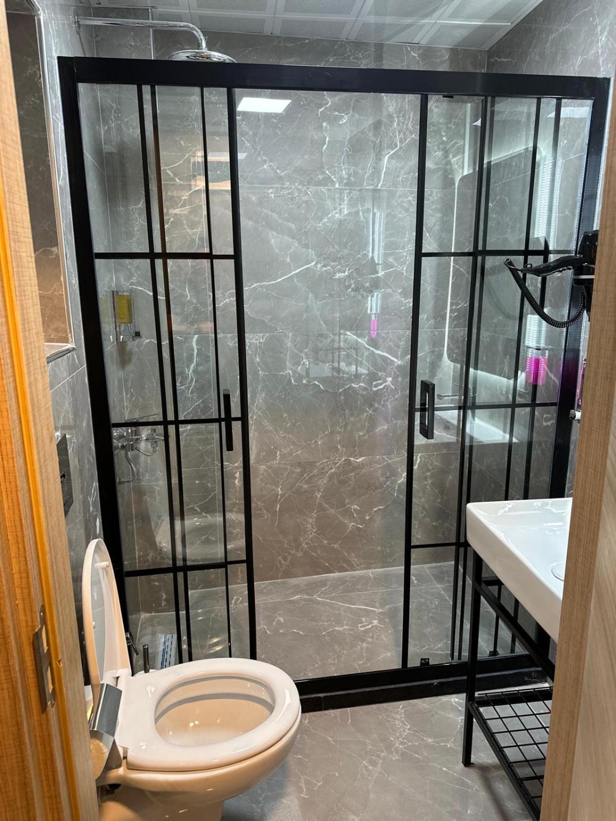 Grand Fm Hotel Istanbul Ngoại thất bức ảnh